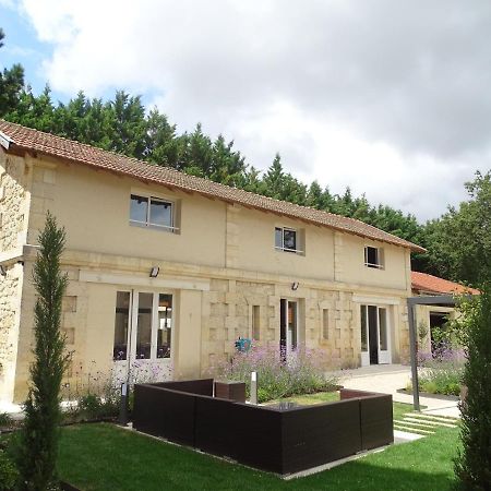 Villa Entiere Du Chateau Lacroix De Civrac 3 Ch, 3 Sdb, Piscine Xxl,Sauna, 4 Etoiles,7 Pers Exteriér fotografie